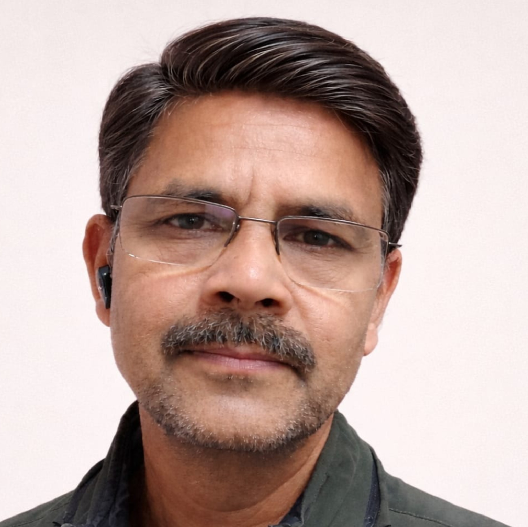 anuj kumar rastogi | Gro'N'Rich | Meerut