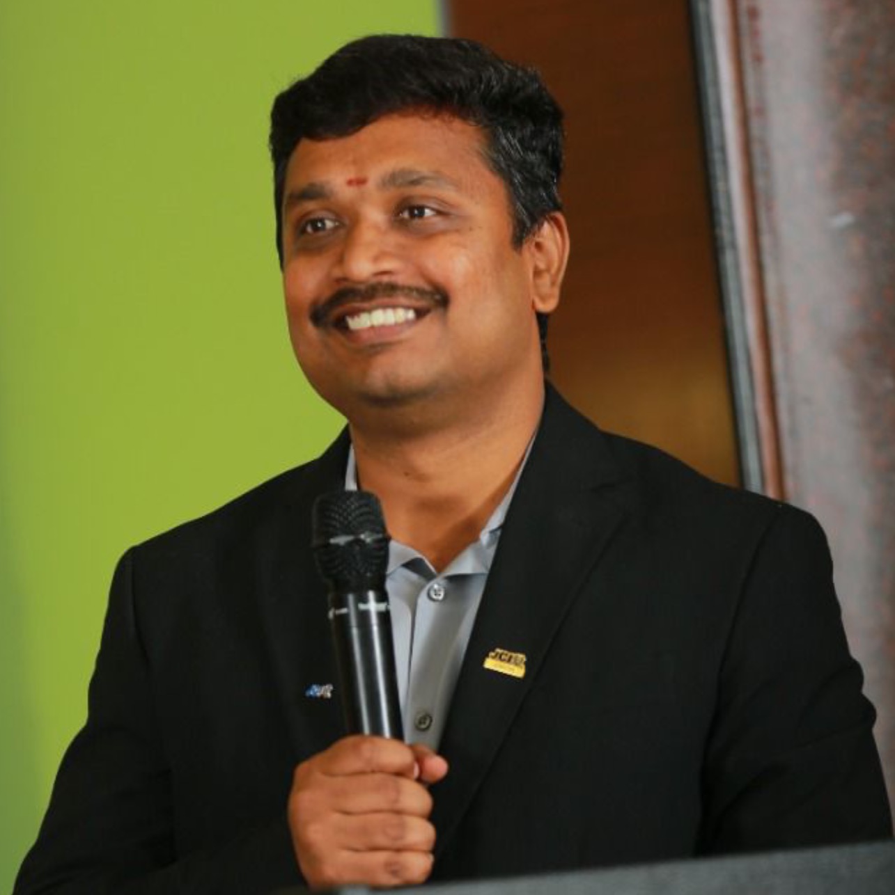 Dr. Jagadeeswaran | AVB FINSERV | Karur